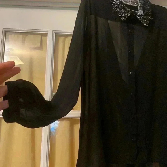 Stylish evening blouse 👚, long  sleeve, down buttons, open back - Picture 2 of 8